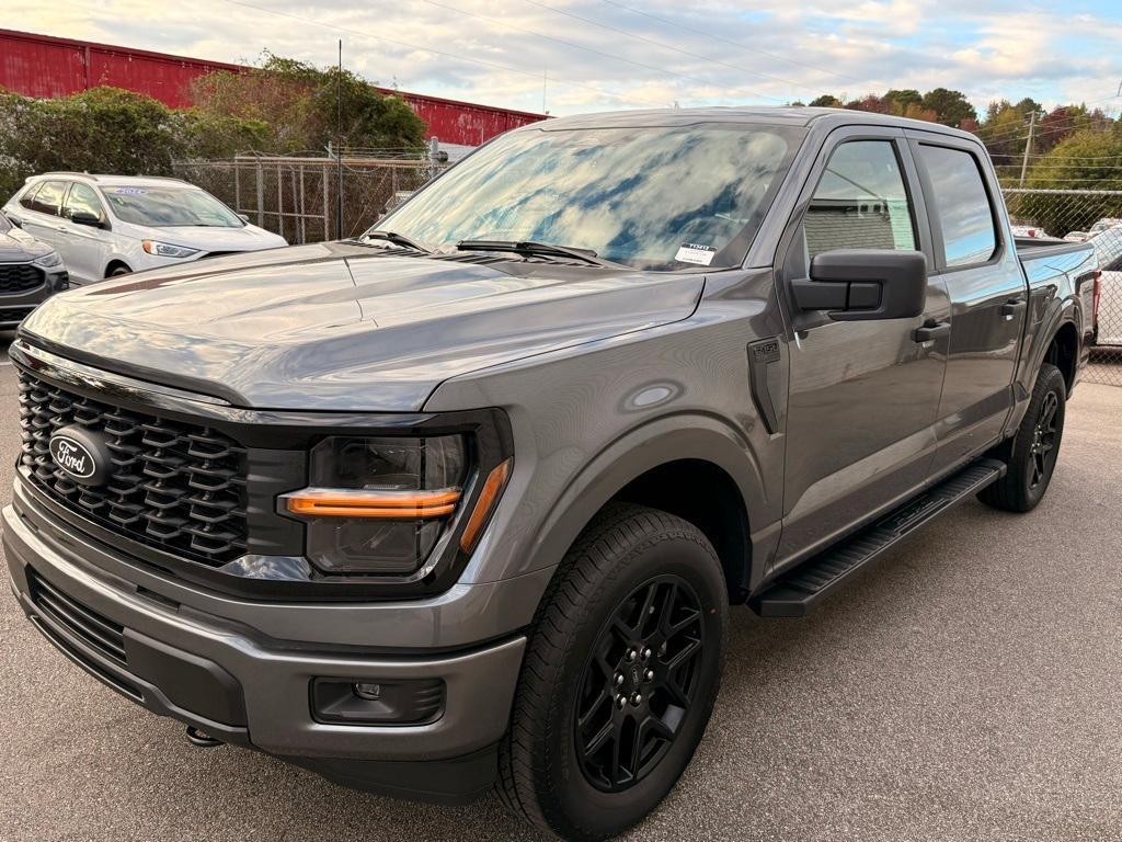 new 2024 Ford F-150 car, priced at $49,262