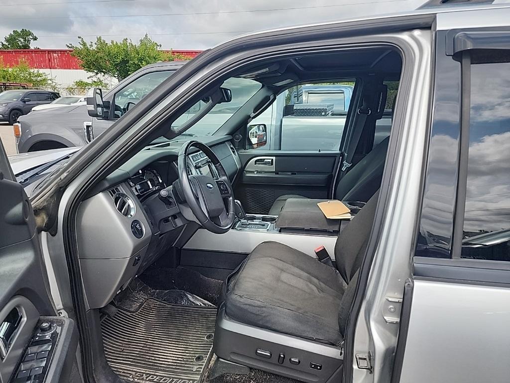 used 2014 Ford Expedition car, priced at $10,988