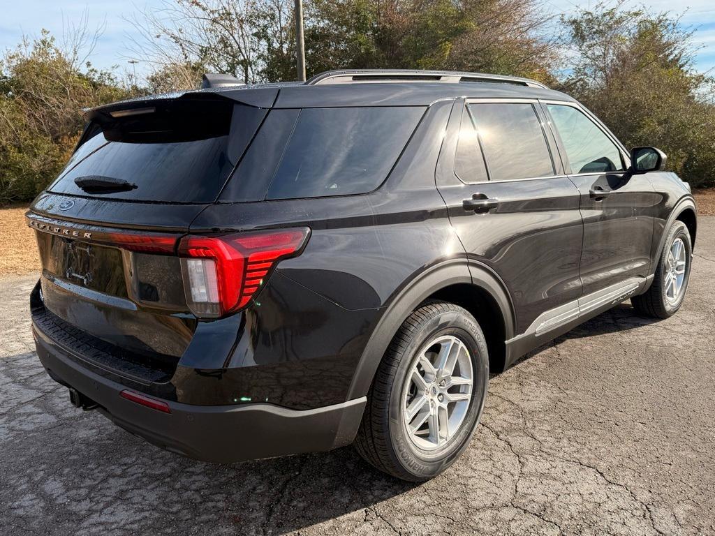 new 2025 Ford Explorer car, priced at $39,950