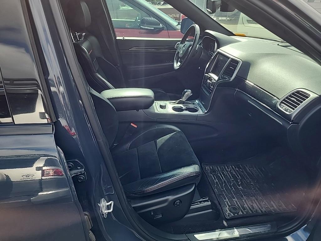 used 2017 Jeep Grand Cherokee car, priced at $17,635