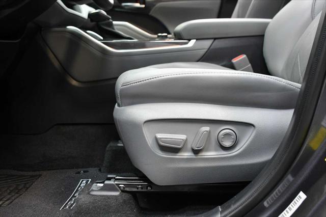 used 2021 Toyota Highlander car, priced at $48,888