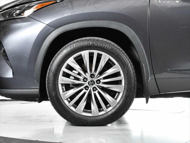 used 2021 Toyota Highlander car, priced at $48,888