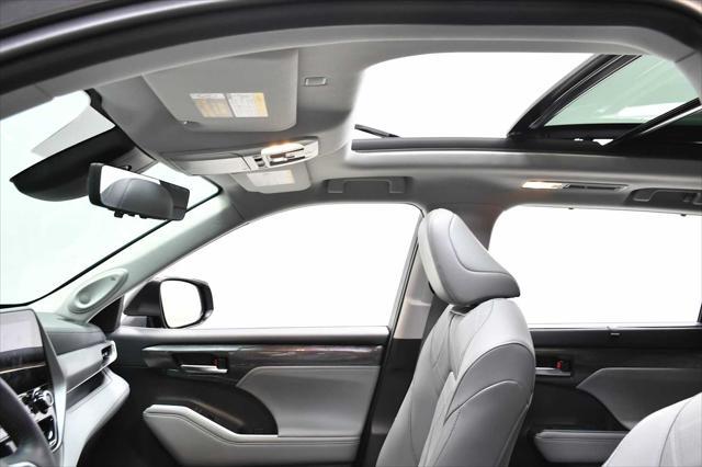 used 2021 Toyota Highlander car, priced at $48,888