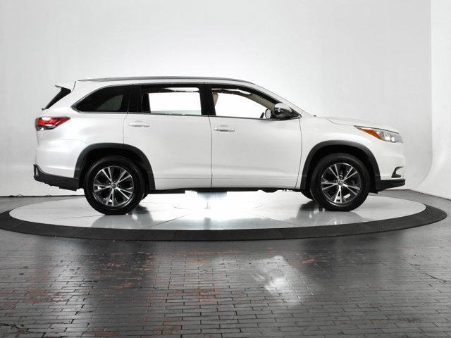 used 2016 Toyota Highlander car, priced at $19,998