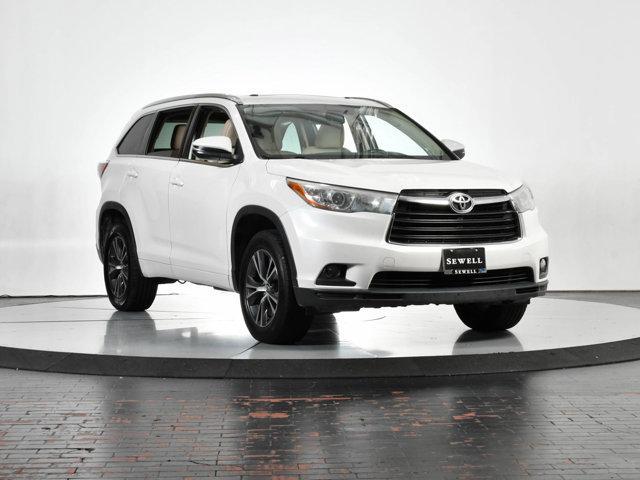 used 2016 Toyota Highlander car, priced at $19,998