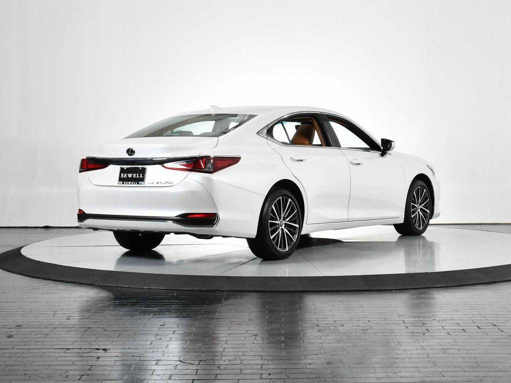 used 2024 Lexus ES 250 car, priced at $43,988