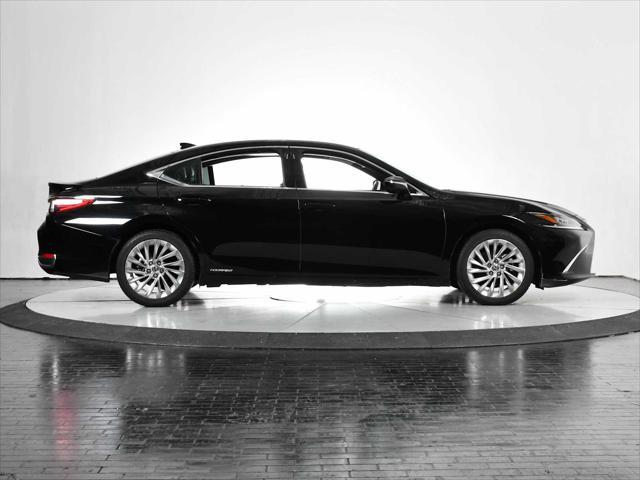 used 2019 Lexus ES 300h car, priced at $31,998