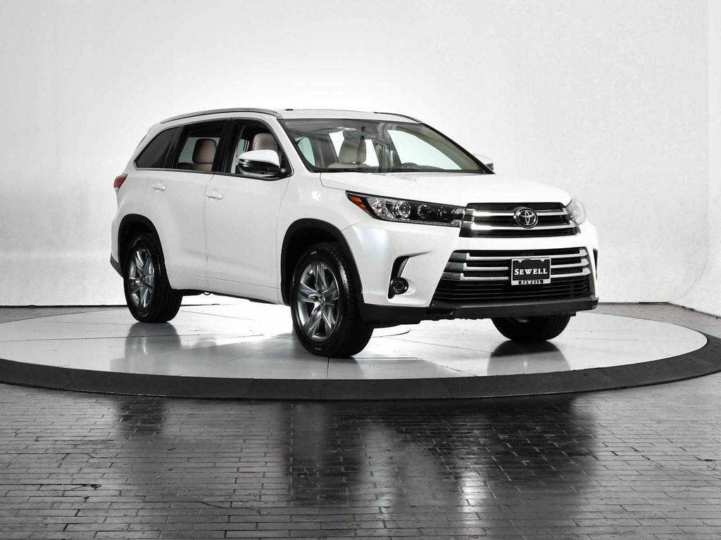 used 2019 Toyota Highlander car, priced at $27,688