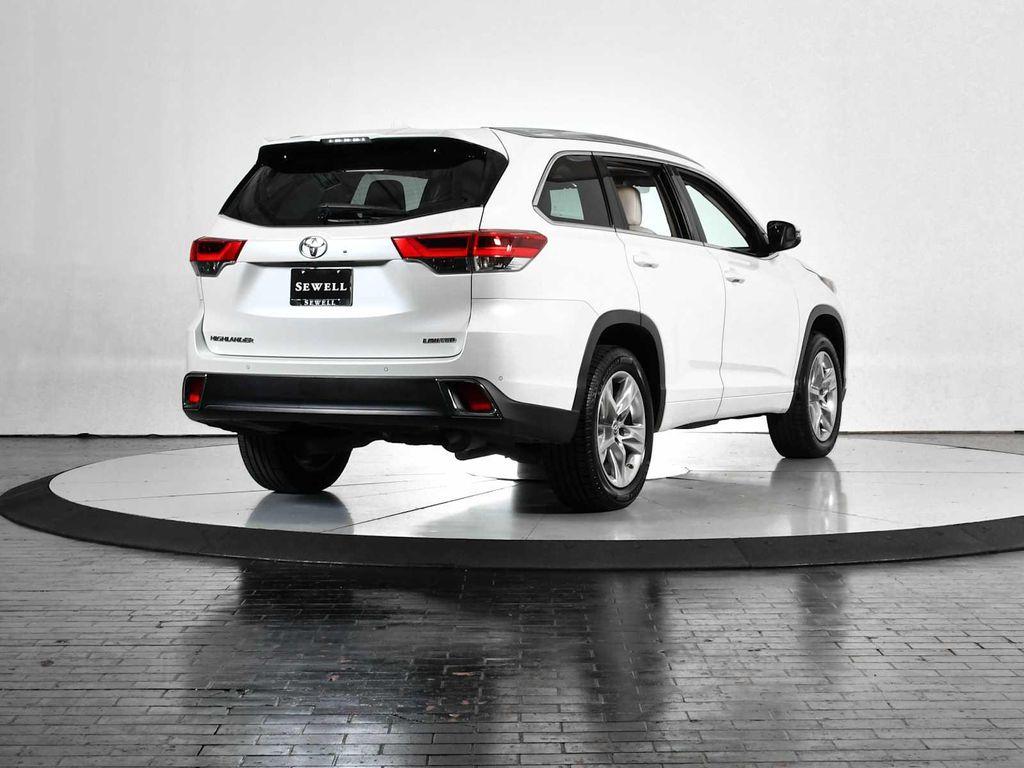 used 2019 Toyota Highlander car, priced at $27,688