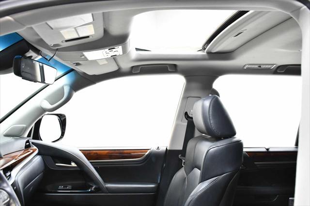 used 2019 Lexus LX 570 car, priced at $58,998