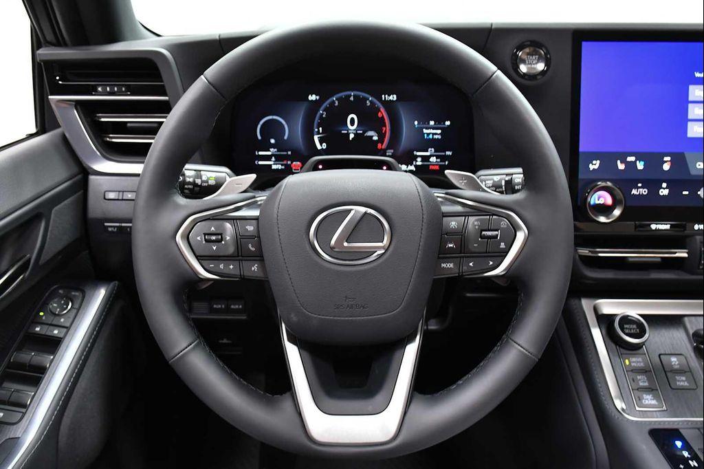 used 2025 Lexus GX 550 car, priced at $101,998