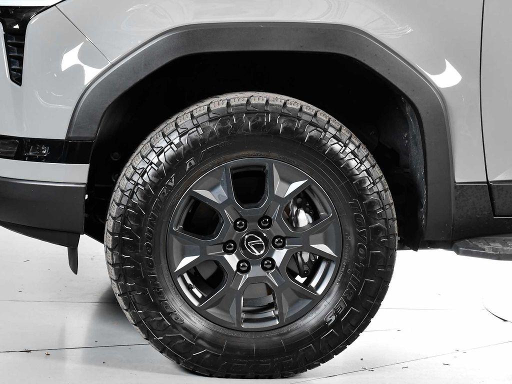 used 2025 Lexus GX 550 car, priced at $101,998