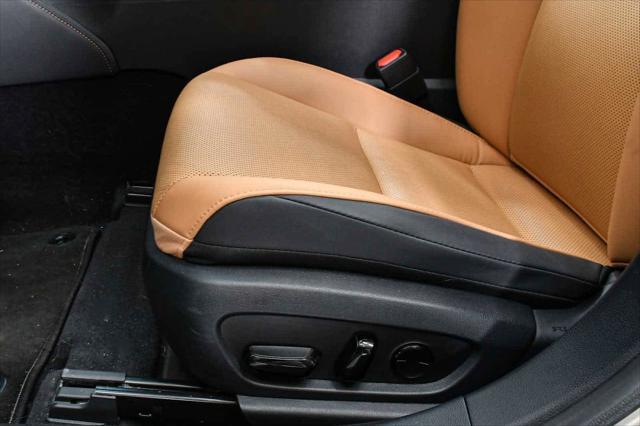 used 2022 Lexus ES 300h car, priced at $45,998