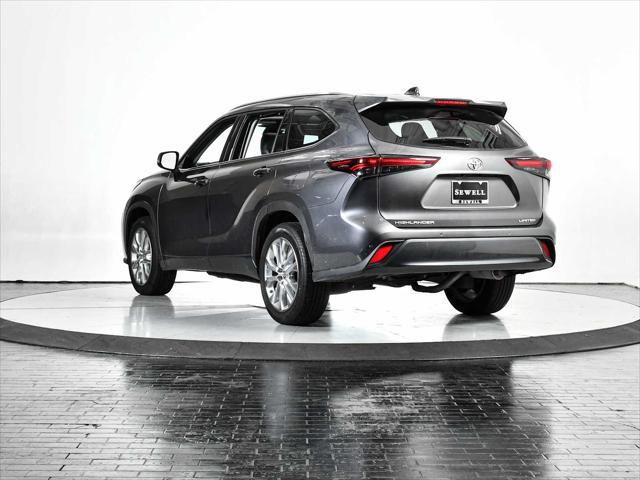 used 2024 Toyota Highlander car, priced at $47,998