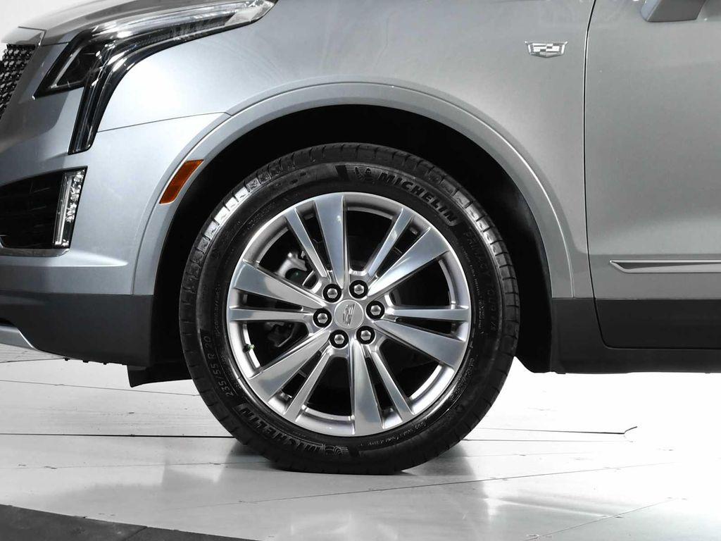 used 2024 Cadillac XT5 car, priced at $44,888