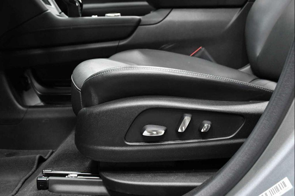 used 2024 Cadillac XT5 car, priced at $44,888