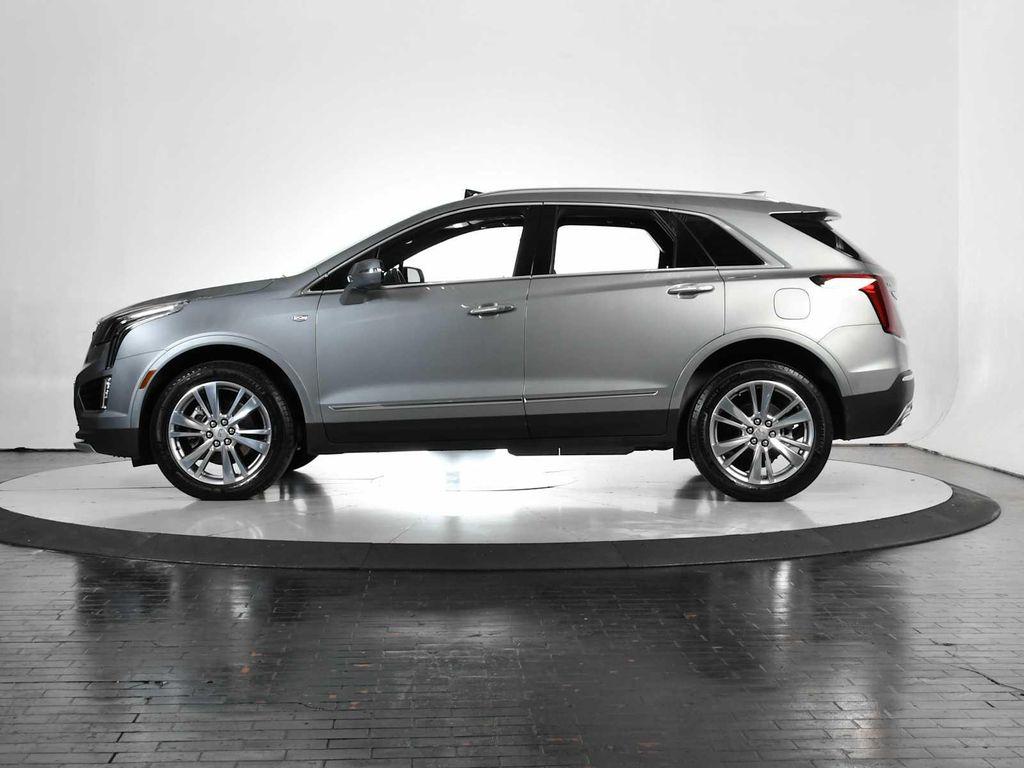 used 2024 Cadillac XT5 car, priced at $44,888