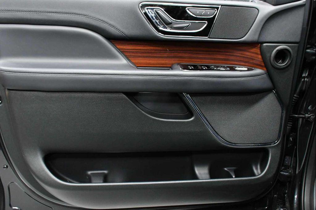used 2024 Lincoln Navigator car, priced at $67,998