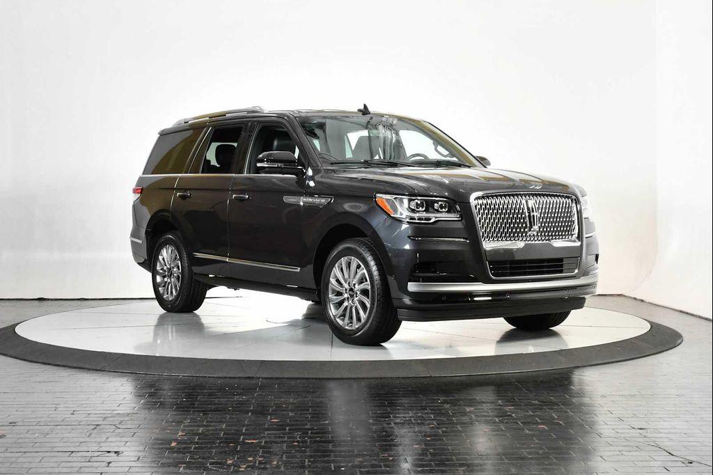 used 2024 Lincoln Navigator car, priced at $67,998