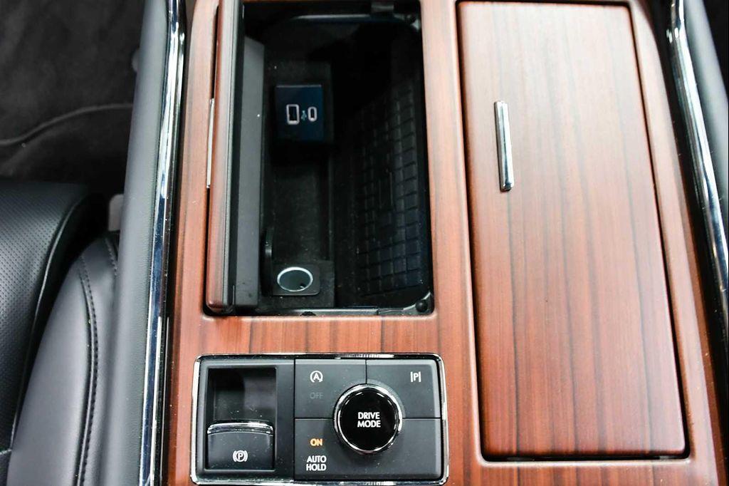 used 2024 Lincoln Navigator car, priced at $67,998