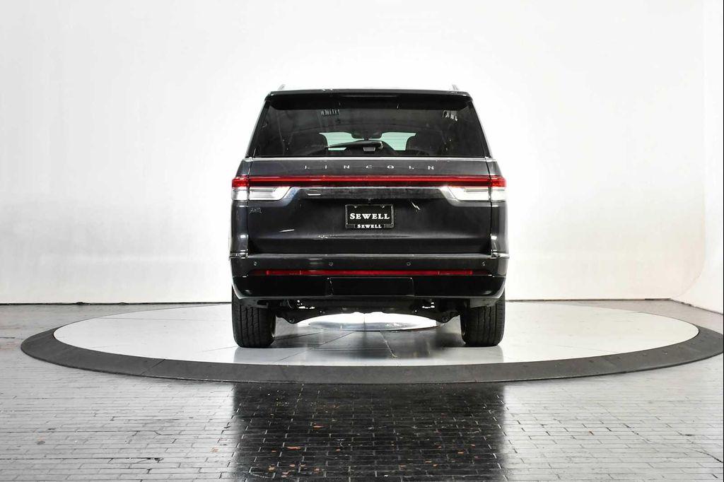 used 2024 Lincoln Navigator car, priced at $67,998
