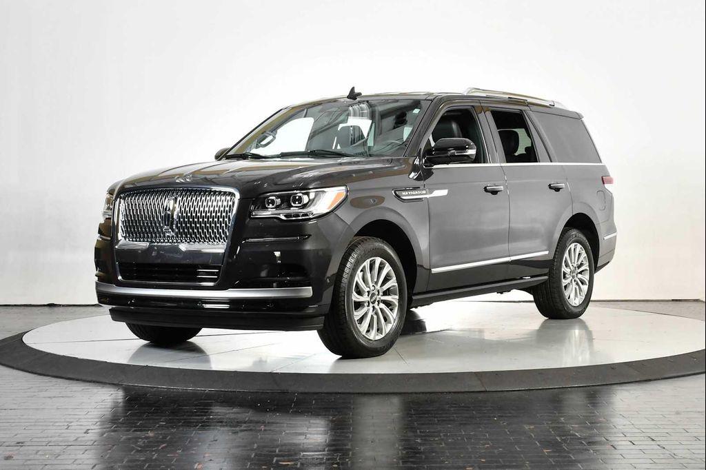used 2024 Lincoln Navigator car, priced at $67,998