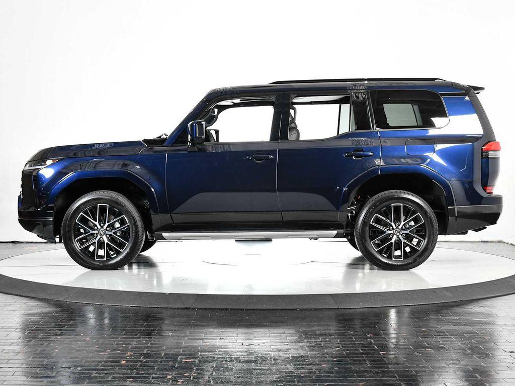 used 2025 Lexus GX 550 car, priced at $93,998