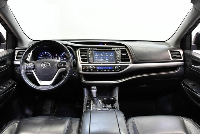 used 2016 Toyota Highlander car, priced at $20,998