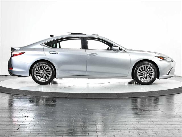 used 2024 Lexus ES 350 car, priced at $53,888