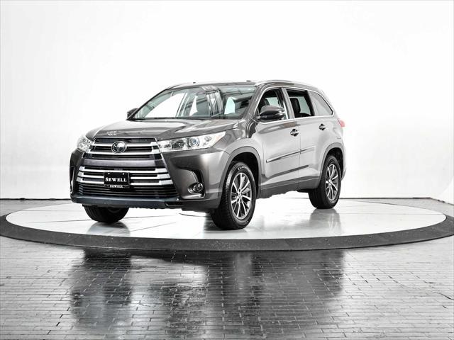 used 2019 Toyota Highlander car, priced at $29,998