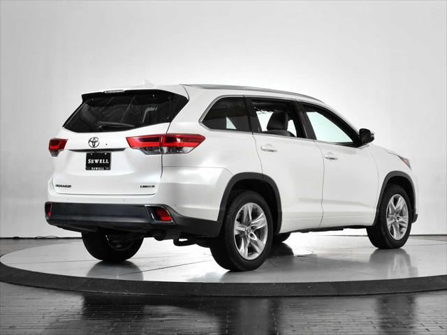 used 2017 Toyota Highlander car, priced at $24,998