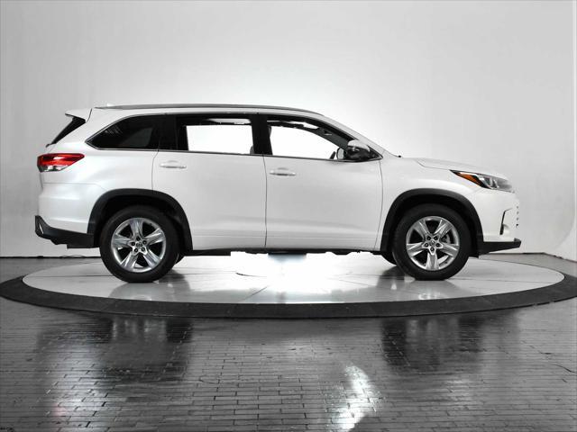 used 2017 Toyota Highlander car, priced at $24,998