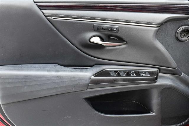 used 2019 Lexus ES 350 car, priced at $31,998