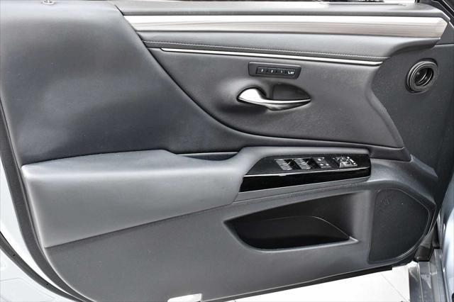 used 2022 Lexus ES 350 car, priced at $39,998