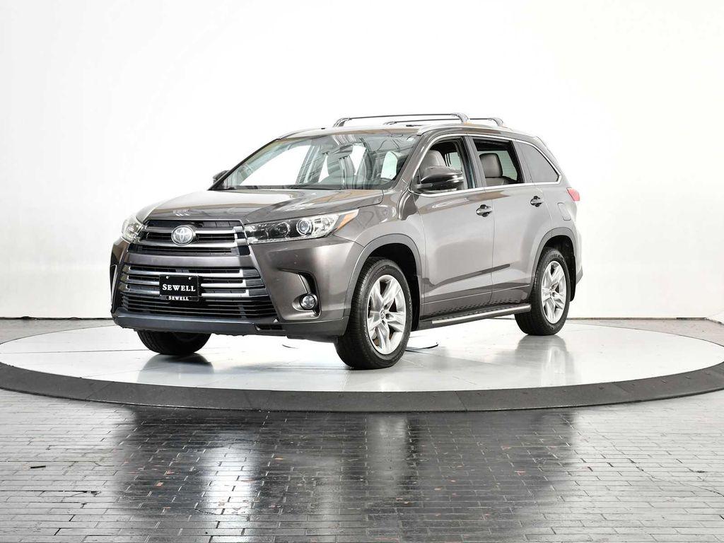 used 2017 Toyota Highlander car, priced at $22,488