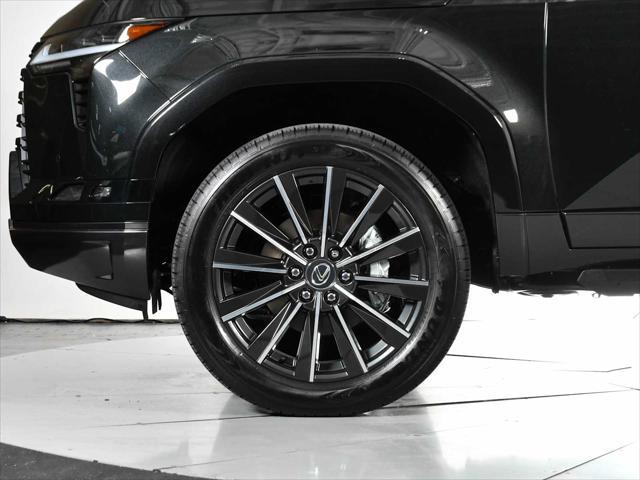 used 2025 Lexus GX 550 car, priced at $107,998