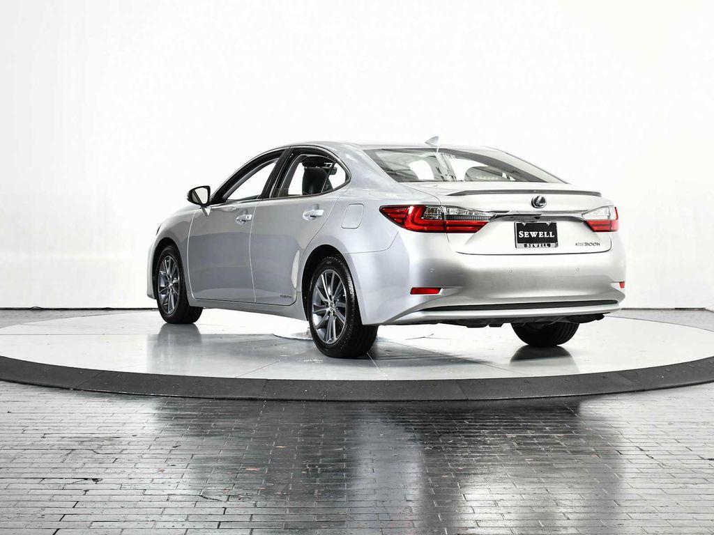used 2016 Lexus ES 300h car, priced at $25,998