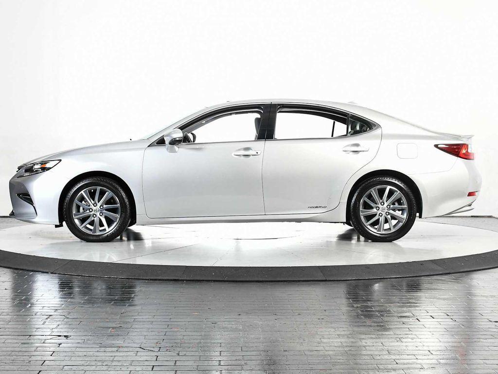 used 2016 Lexus ES 300h car, priced at $25,998