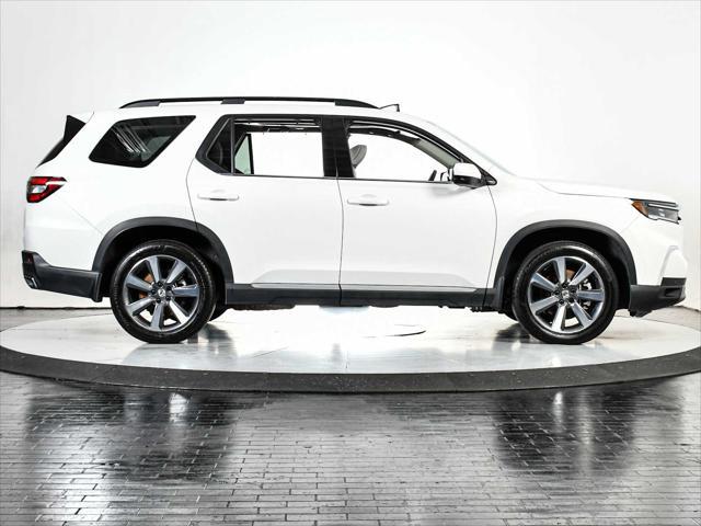 used 2023 Honda Pilot car, priced at $45,998