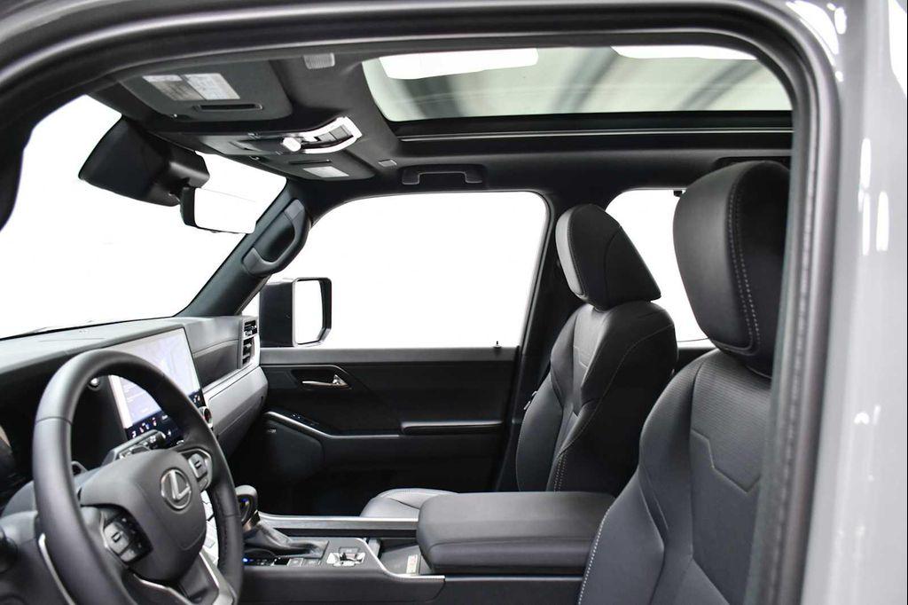 used 2025 Lexus GX 550 car, priced at $105,998