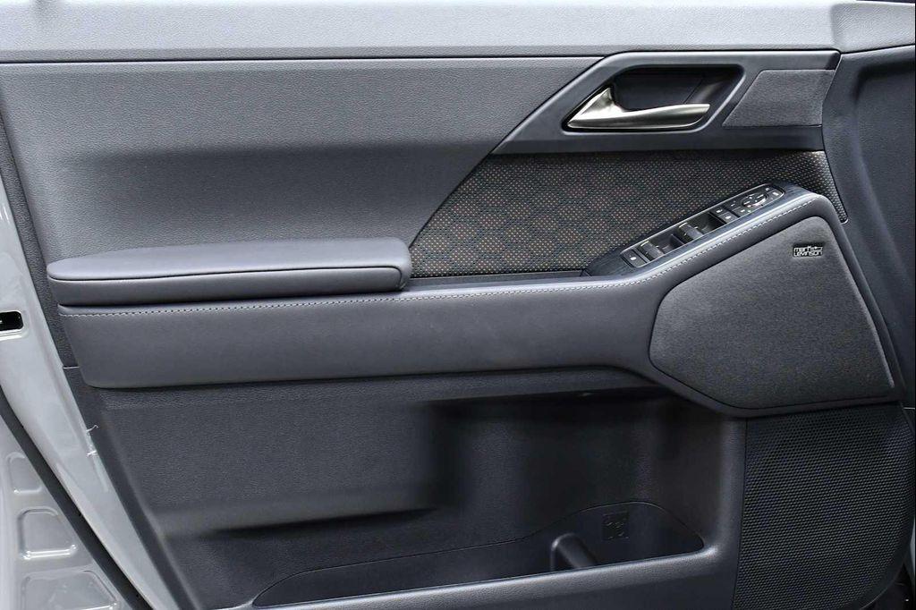 used 2025 Lexus GX 550 car, priced at $105,998