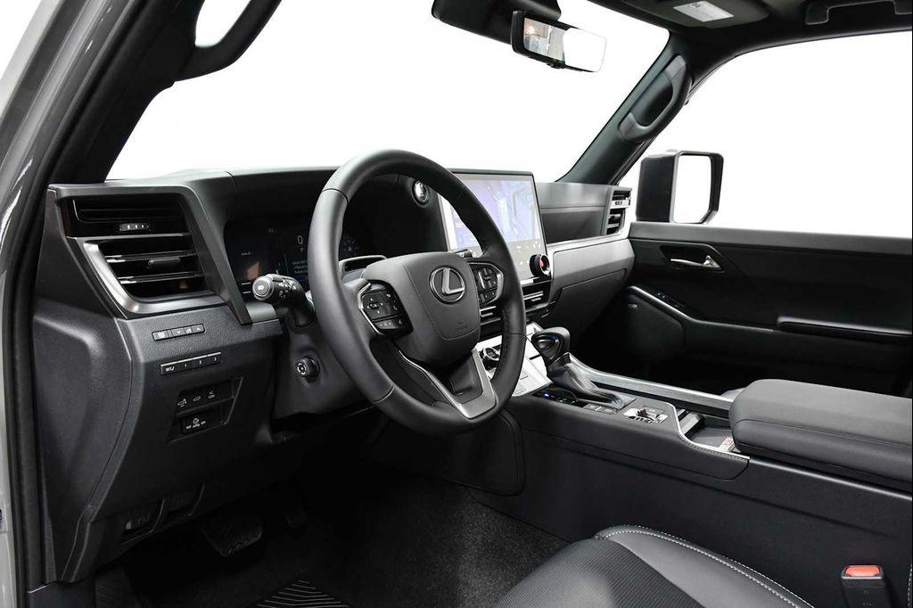 used 2025 Lexus GX 550 car, priced at $105,998
