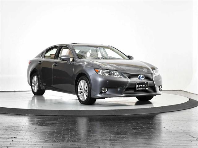 used 2013 Lexus ES 300h car, priced at $17,998