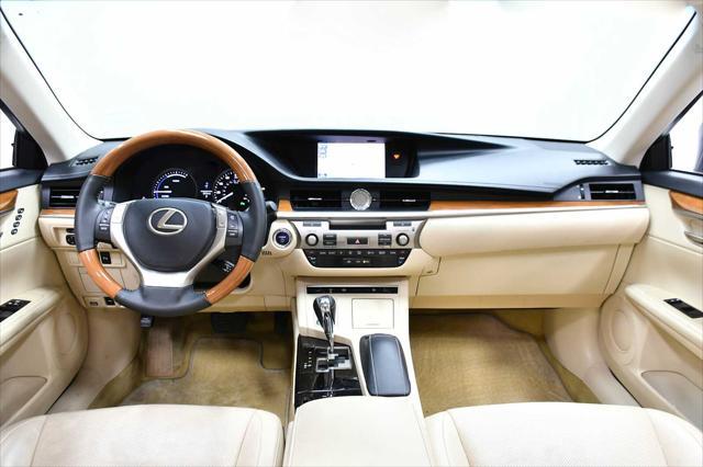 used 2013 Lexus ES 300h car, priced at $17,998