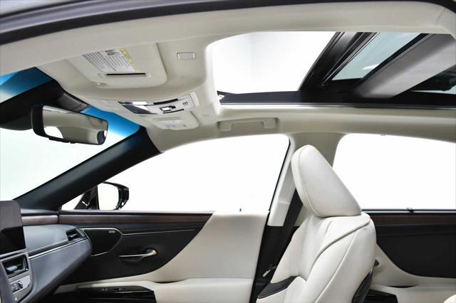 used 2024 Lexus ES 350 car, priced at $55,998