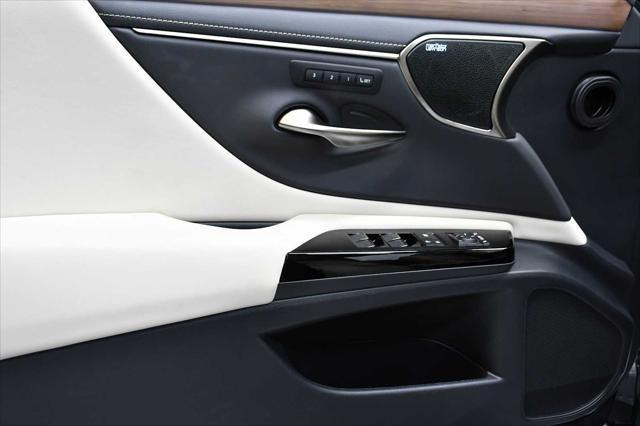 used 2024 Lexus ES 350 car, priced at $55,998