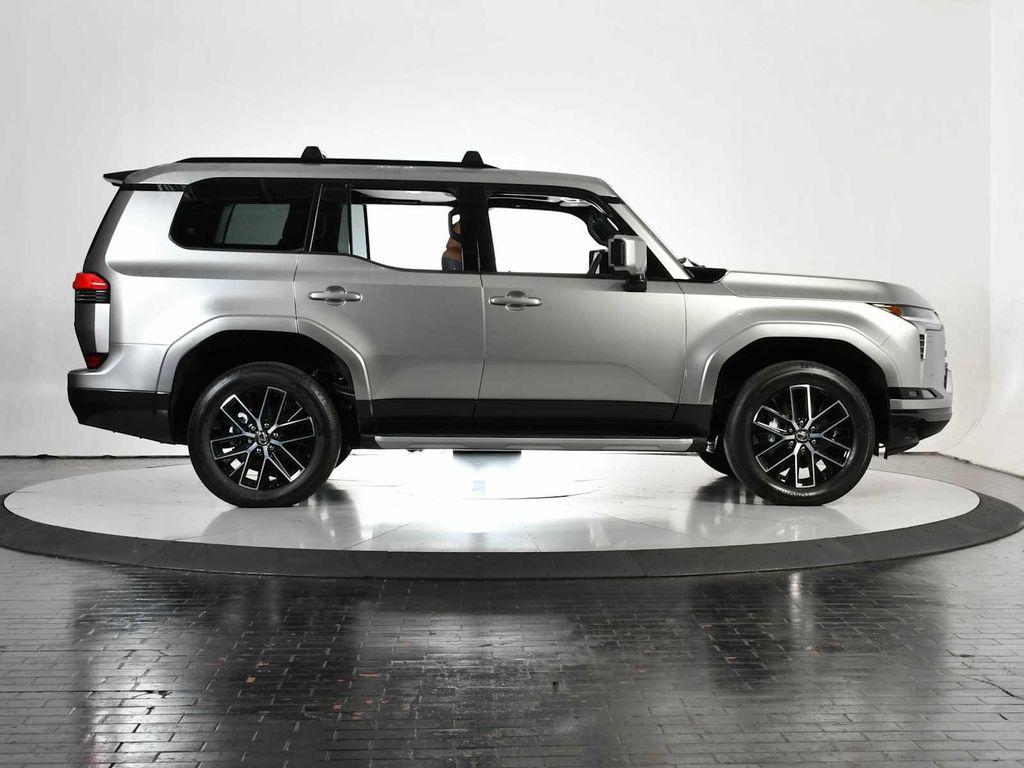 used 2025 Lexus GX 550 car, priced at $93,998
