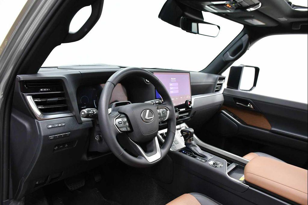 used 2025 Lexus GX 550 car, priced at $93,998