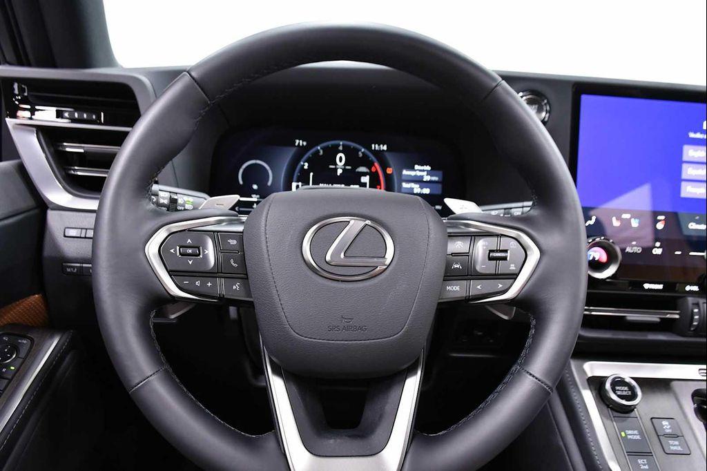 used 2025 Lexus GX 550 car, priced at $93,998