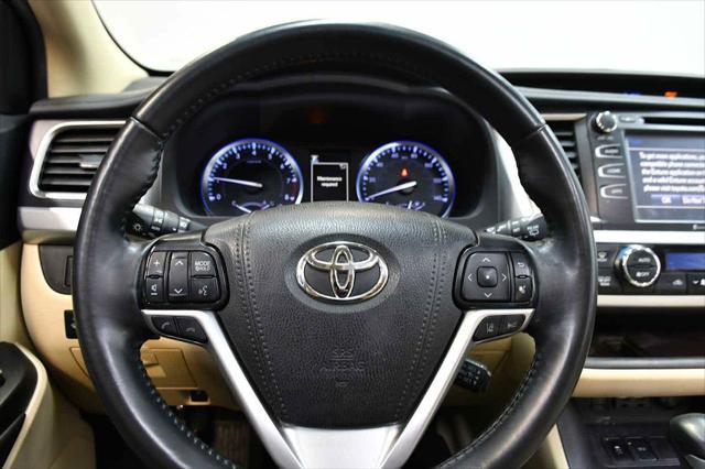 used 2019 Toyota Highlander car, priced at $26,998